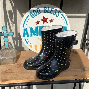 Girls rain boots size 3